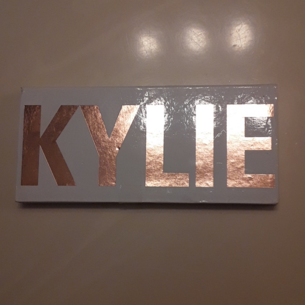 Kylie Cosmetics Palette